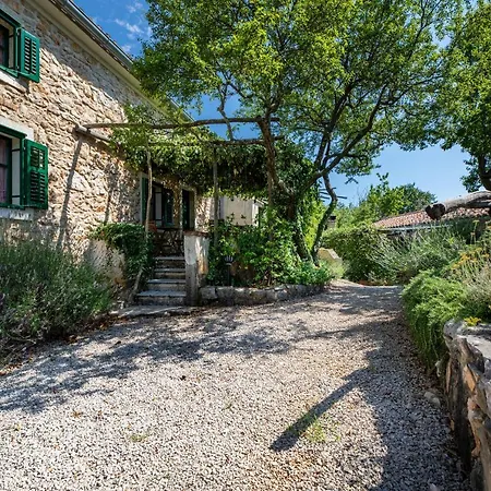 Lindraze Villa Dobrinj