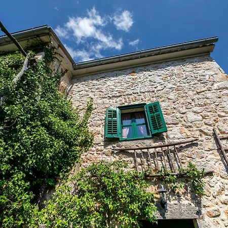 Vila Lindraze Dobrinj