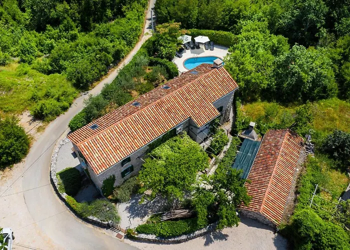 Lindraze Villa Dobrinj