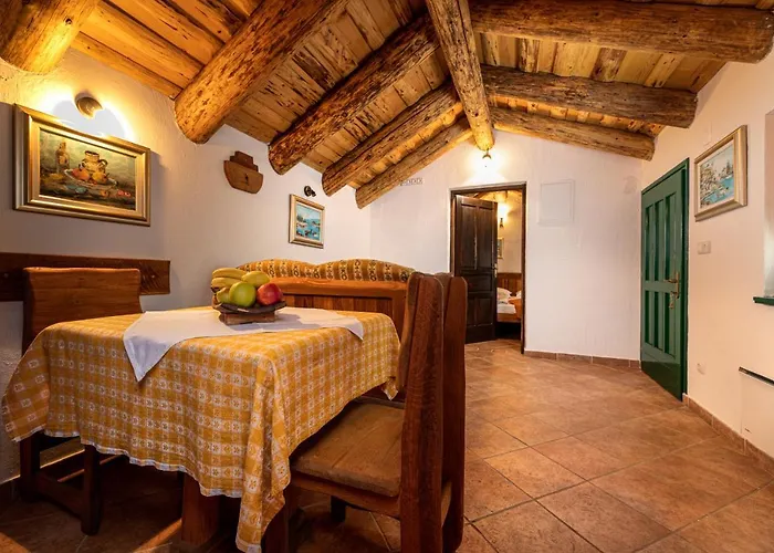 Lindraze Villa Dobrinj